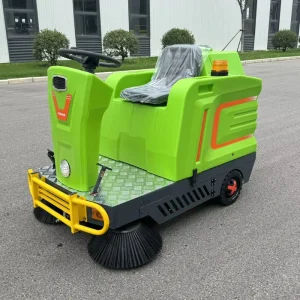 1100mm Ride on Floor Sweeper Industrial Cleaning Machine Battery Powered Road Sweeper for Warehouse Parking Lot