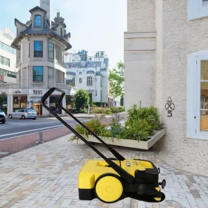 Battery-Powered Operator Road Sweeper Machine
