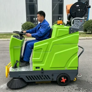 Battery Powered Ride on Sweeping Machine Street Cleaning Machine for Industrial Park Road Warehouse Cleaning