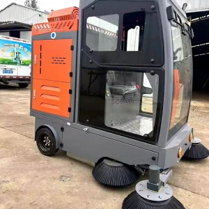D19 Electric Self-Propelled Fully Enclosed Battery Ride-on Road and Floor Sweeper with Fog Gun