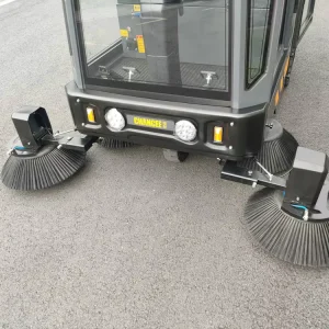 Dust Suction Machine with Rotary Brush for Ground Cleaning