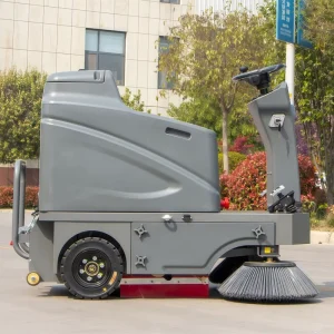 Electric Ride-On Floor Sweeper Machine for Street Cleaning