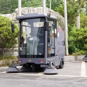 Electric Ride-On Road Sweeper for Factories, Warehouses and Parking Lots