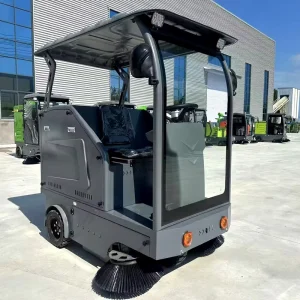 Electric Road and Street Sweeper for Outdoor Industrial and Warehouse Floor Cleaning