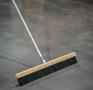 Factory Supply Wood Fine-Sweep Brush 24-Inch Concrete Broom