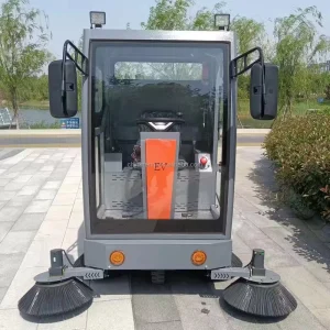 Fully Enclosed Self-Propelled Ride-On Electric Road Sweeper Machine for Industrial Parks