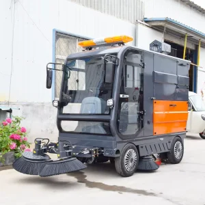 Heavy Duty Electric Ride On Industrial Floor Sweeper 2400mm Path 300L Large Water Tank 4000W High Power New Professional High