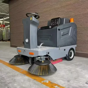Industrial 48V Battery Ride-On Floor Sweeper, 1360mm Sweeping Width