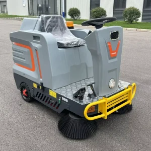 Industrial Ride-on Floor Sweeper 48V Battery Powered Road Sweeper Machine 1100mm Cleaning Width for Warehouse Parking Lot