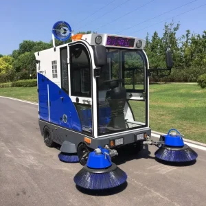 Large-Capacity Electric Ride-On Road and Floor Sweeper for Warehouse Logistics Center Cleaning