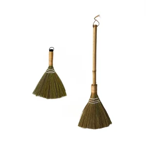 Long Handle Bamboo Broom Handwoven Miscanthus Soft Bristles Gentle Dusting for Sofas Hardwood Floors
