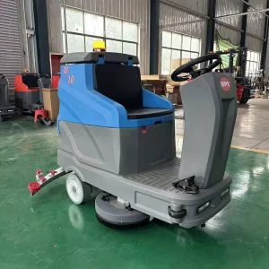 M10 24V Battery-Powered Ride-On Floor Scrubber Self-Propelled 5-6h Working Time