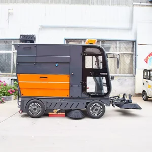 New Automatic Ride on High Pressure Sweeper 2400mm Wide Path 4000W High Power All Weather Enclosed Cabin Industrial Cleaning