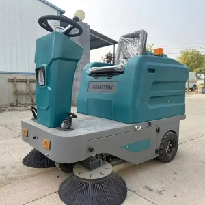 New Type of Cleaning Machine for Parking Lot Street Factories Using Battery Powered High efficiency Sweeping Vehicles