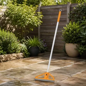OEM 0.3kg Lightweight Durable Metal Long Handle Floor Squeegee Broom Manufacturer China