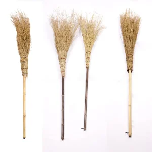 Outdoor Handmade Bamboo Broom with Soft Grass Bristles for Garden and Street Cleaning