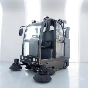Ride-On Battery-Powered Street and Road Sweeper with Dust Collection