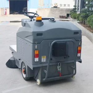 Ride-On Electric Battery-Powered Road and Street Leaf-Collecting Floor Sweeper