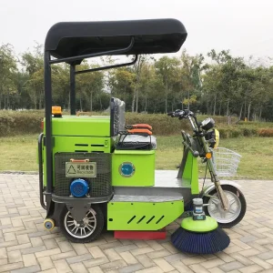 Ride-On Electric Road Sweeping Cleaning Machine Street Sweeper Car