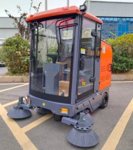 S1900 Electric Ride On New Self Propelled High Efficiency Industrial Floor & Street Sweeper with Vacuum System Floor Sweeper