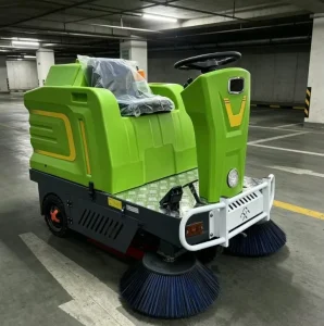 SP 1300 Industrial Floor Sweeper 85L Dust Hopper for Distribution Center Cleaning Solutions