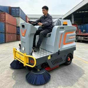 SP-1300 Ride-On Cleaning Machine with 85L Dust Hopper for Logistics Hub Maintenance
