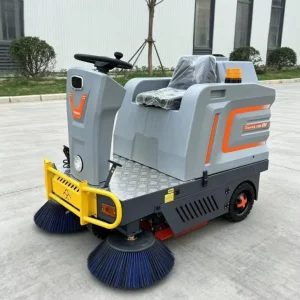 SP-1300 Ride-On Floor Sweeper with 60L Water Tank for Industrial Cleaning