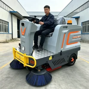 SP-1300 Ride-On Sweeper for Warehouse, Factory Workshop and Industrial Park Cleaning