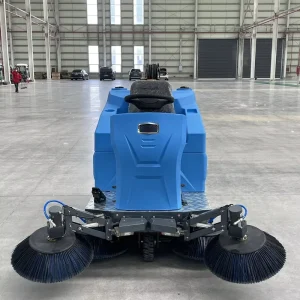 ST-X6 Electric Ride-On Floor Sweeper and Burnisher, 5 Brushes, Self-Propelled, 48 V Battery